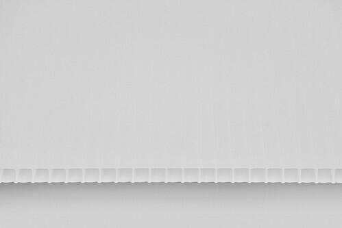 Сотовый поликарбонат 10мм опал «TITANPLAST», удельный вес 1.4 кг/м²